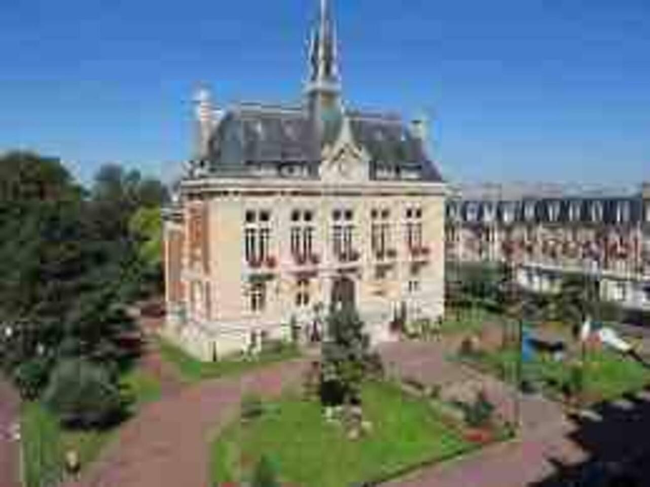 Appartement 2 Pieces Au Raincy Proche De Paris Le Raincy Exterior photo